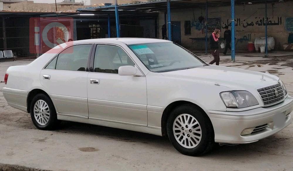 تۆیۆتا کراون